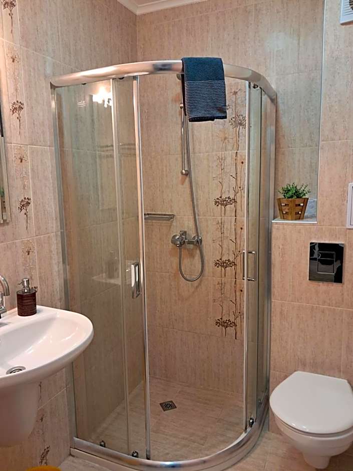 Photo 1 of 7 of 1 Bedroom Apartment, Sea View
