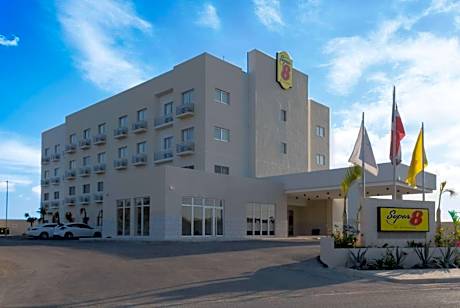 Super 8 by Wyndham Manzanillo