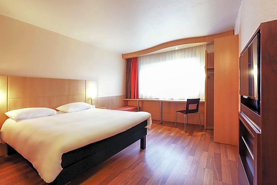 ibis Charleville Mezières