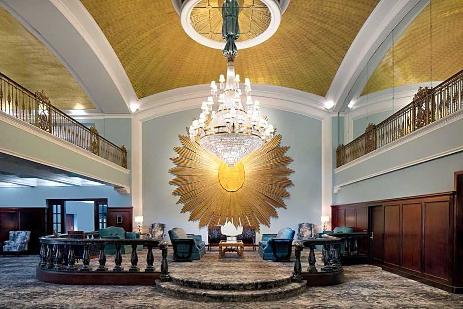 Amway Grand Plaza Hotel, Curio Collection by Hilton