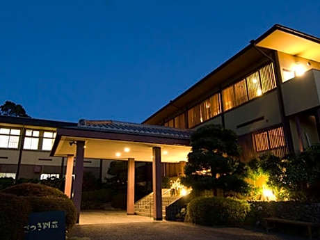 With cypress indoor bath Spacious Japanese-style deluxe room