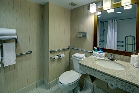 Room with Two Beds - Hearing Accessible - Non-Smoking