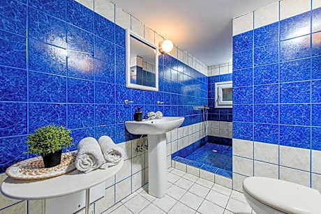 Deluxe Stone Room with Pool & Sea View