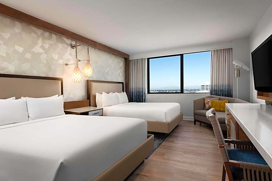 Renaissance Newport Beach Hotel