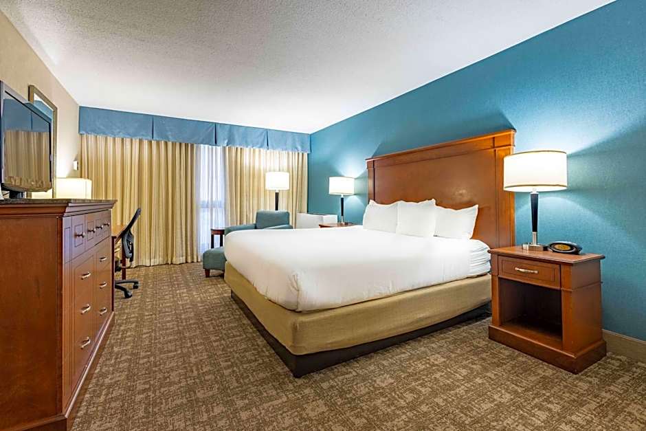 Pear Tree Inn St. Louis Near Union Station