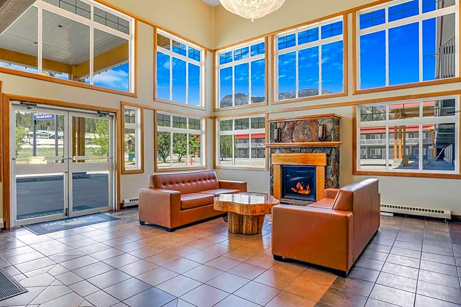 Days Inn by Wyndham Golden