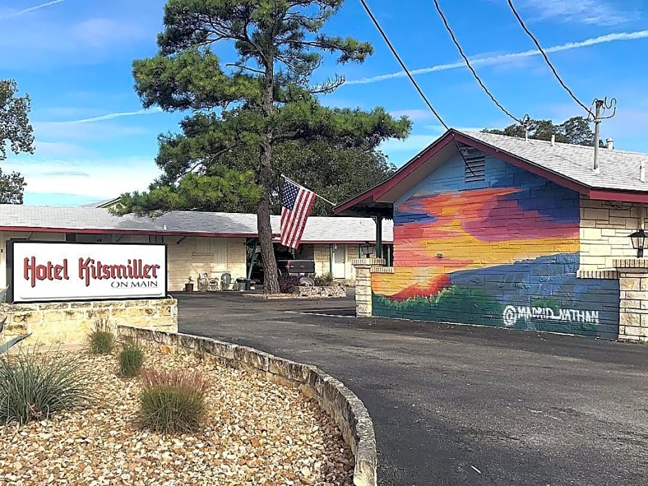 Hotel Kitsmiller on Main