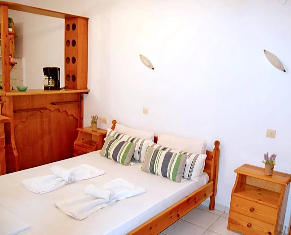 Ioannidis - Sigri Studios