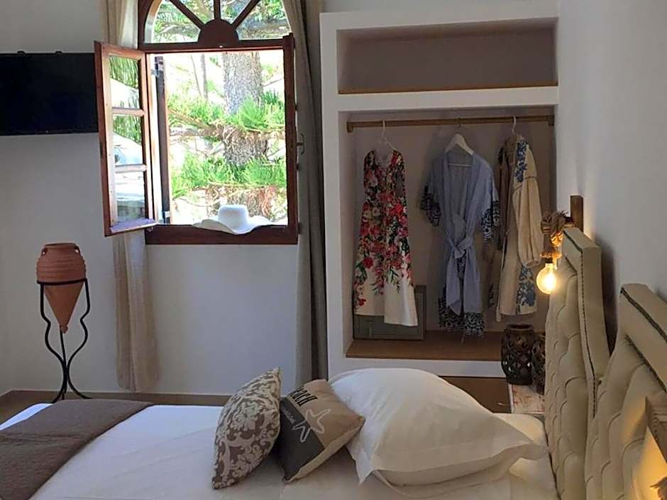 Philoxenia Hotel & Studios