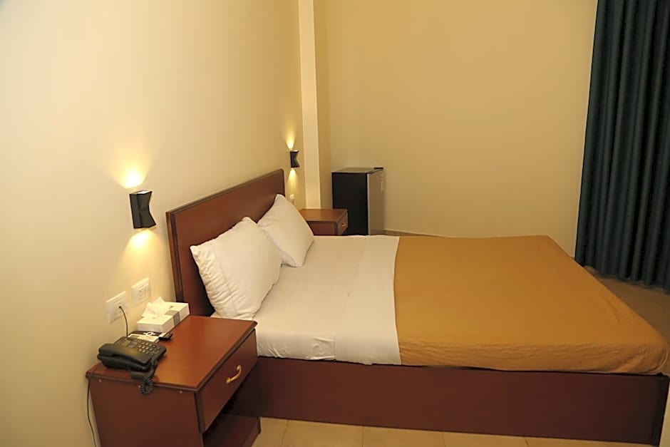 Photo 1 of 17 of Double Room