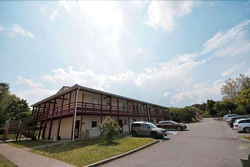 Hotel Lemand Lyon Est - Villefontaine
