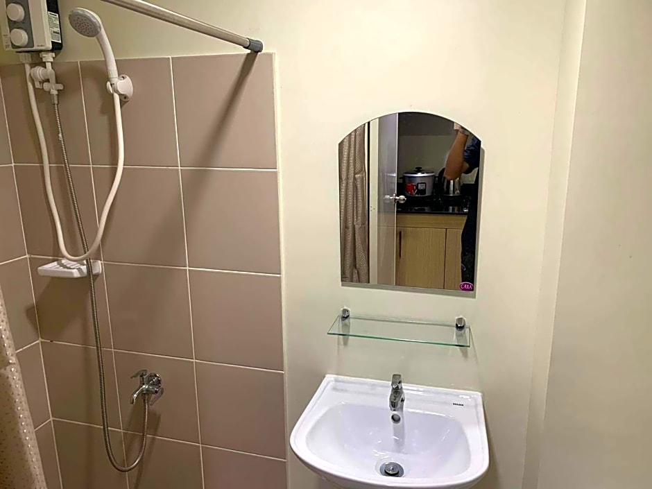 Brenthill Condo (Ceramic Unit)