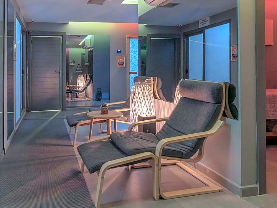 Laren Sea Side Hotel Spa