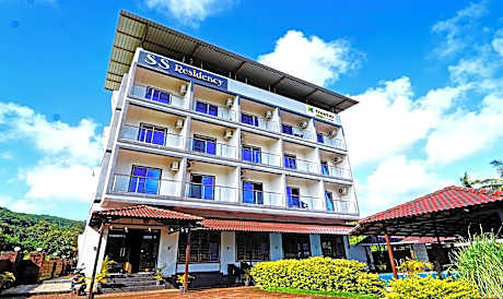 Treebo SS Residency With Mountain View