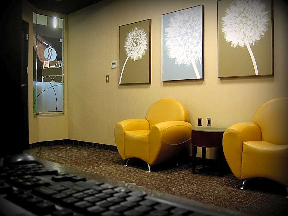 Ramada Plaza by Wyndham Regina Downtown