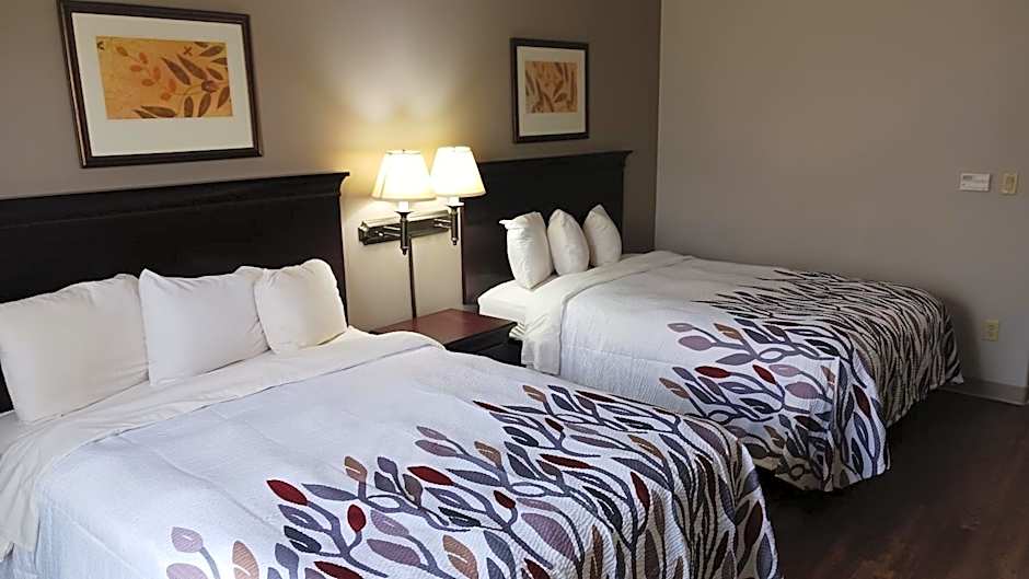 Red Roof Inn & Suites Midland