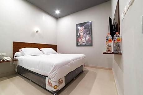 Glamour Hotel and Spa