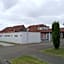 Ace High Motor Inn