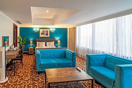 Suite (1 Double Bed)