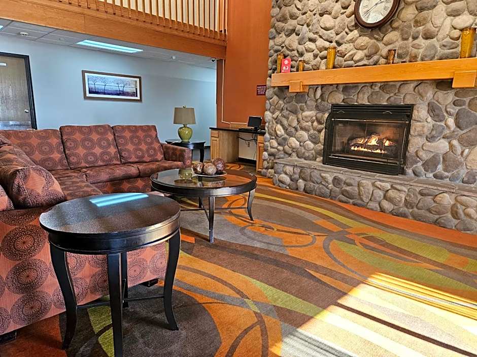 Ramada by Wyndham Platte City KCI Airport