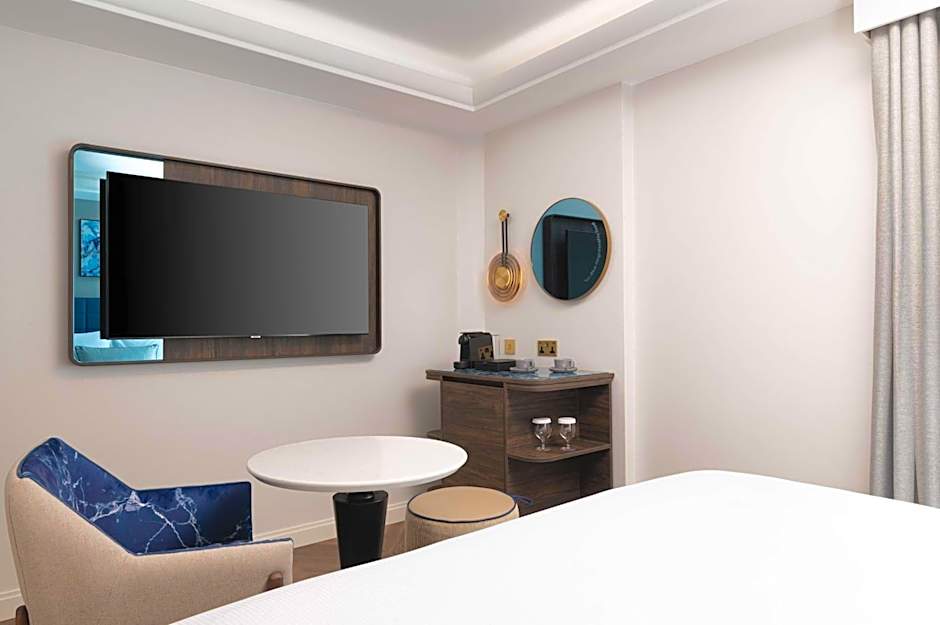 Lost Property St Pauls London, Curio Collection By Hilton