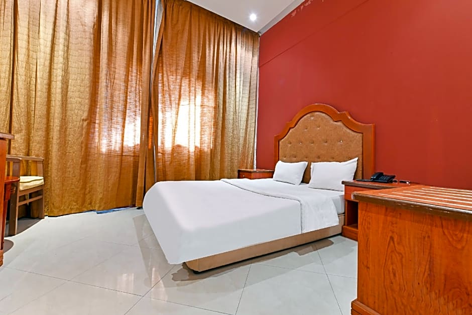 OYO 118 Revira Hotel