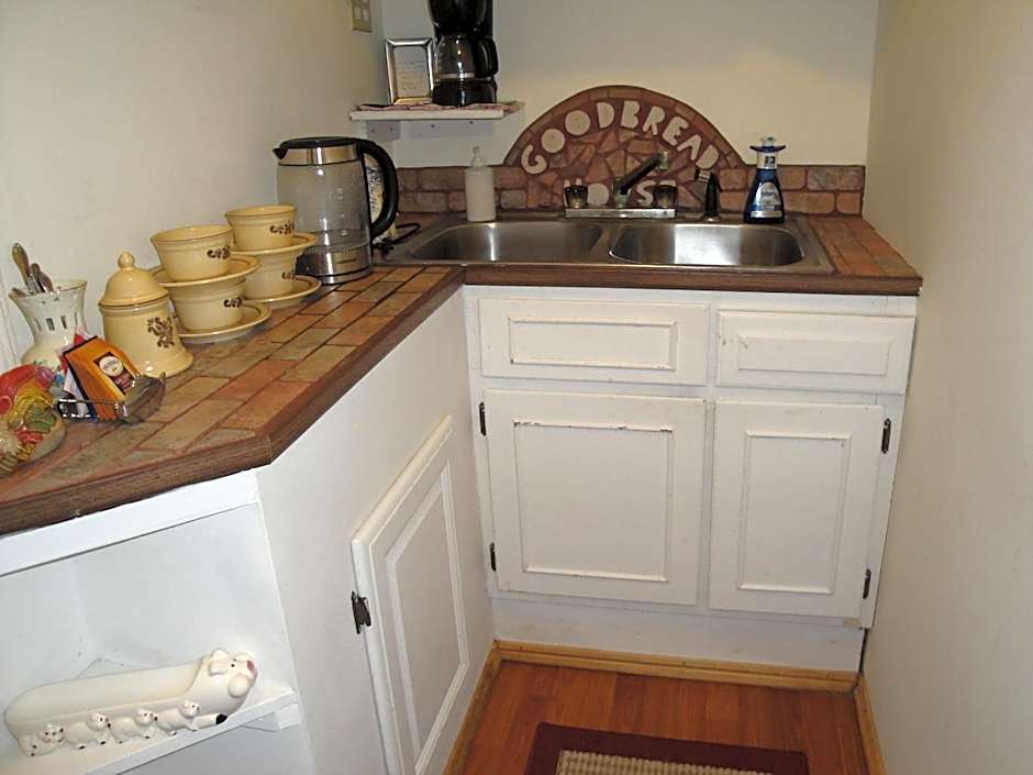 Goodbread House Bed & Breakfast Inn