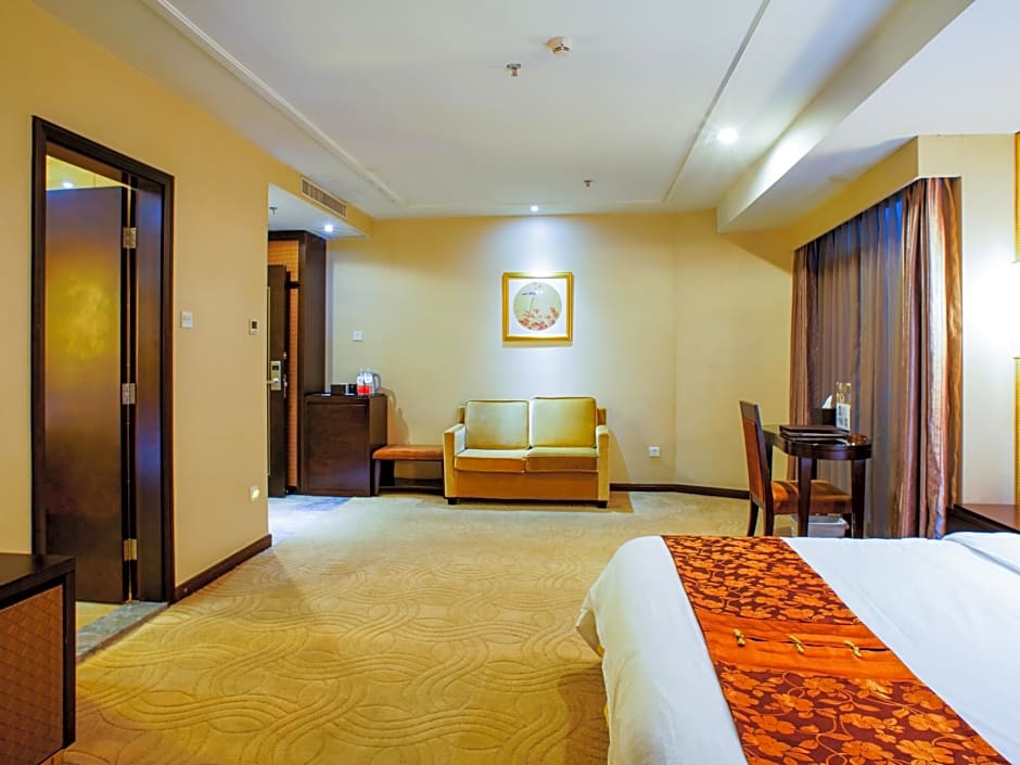 Fortune Hotel