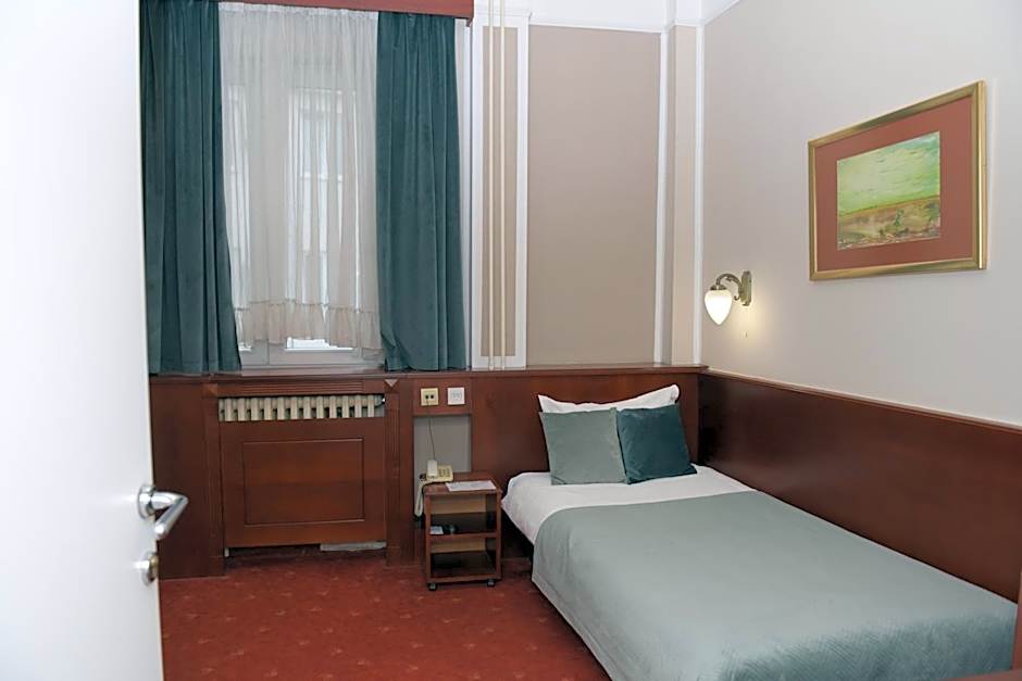 Palace Hotel