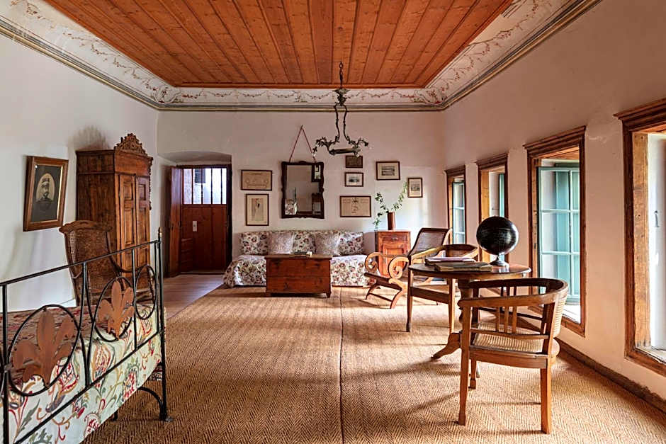 Bratsera Boutique Hotel