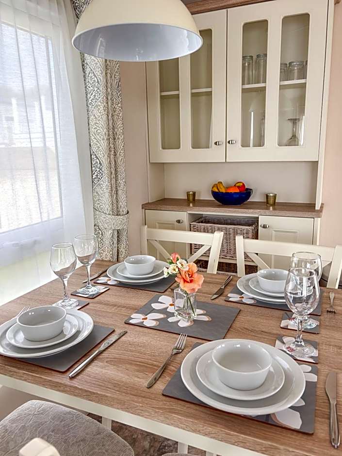 Europa Willow Pitch 29 Creek Caravan Park dog friendly