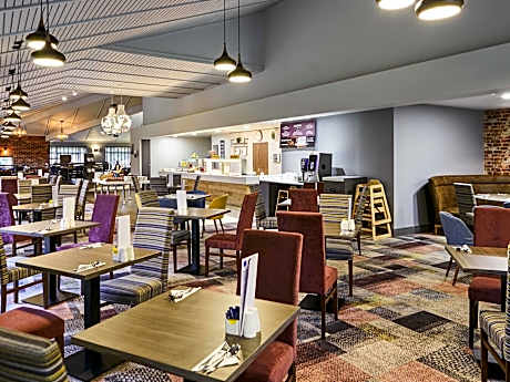 Novotel Manchester West