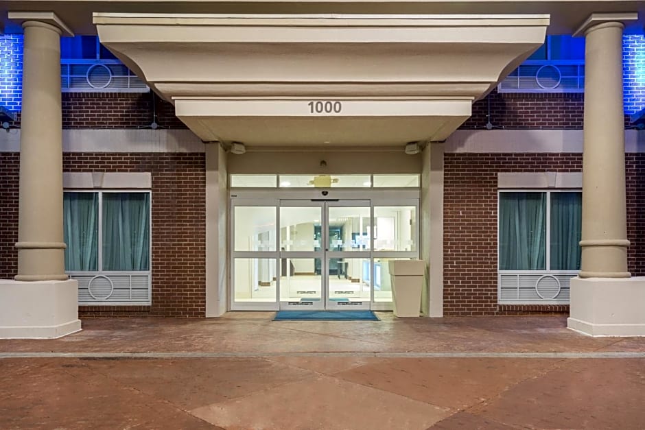 Holiday Inn Express Hotel & Suites Frankfort, an IHG Hotel
