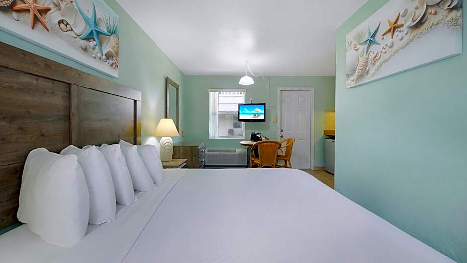 Ocean Court Beachfront Hotel