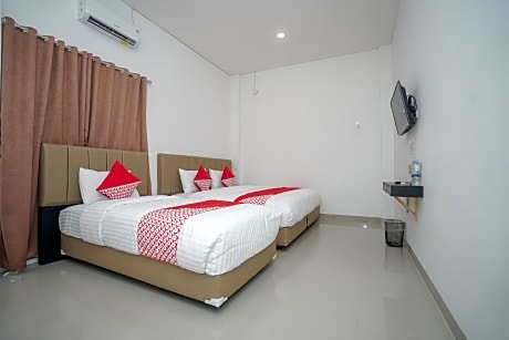 OYO 443 Hotel Barlian