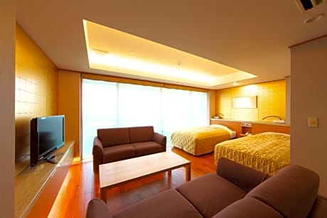 Standard Twin Room with Sea View - Non-Smoking