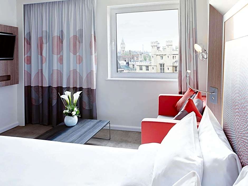 Novotel London Waterloo Hotel