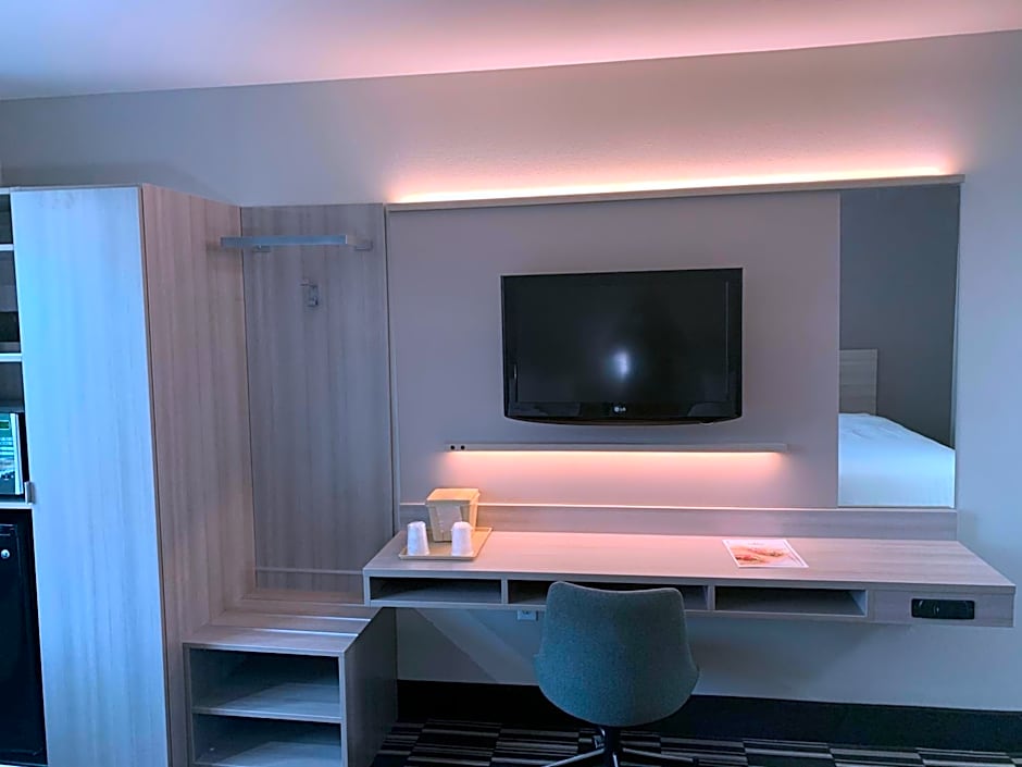 Microtel Inn & Suites by Wyndham Charlotte Airport