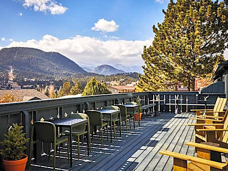 Trailborn Rocky Mountains Outpost