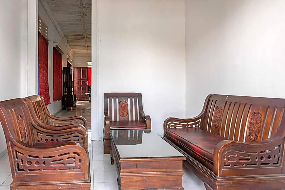 Hotel O Guest House Pahlawan Syariah