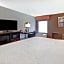 Hampton Inn & Suites Alexandria Old Town Area South