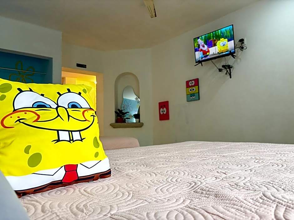 Sleep in a pineapple under the sea