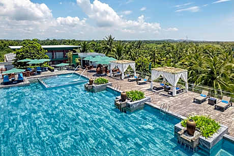 CocoLand Thu Xa Ancient Town Resort