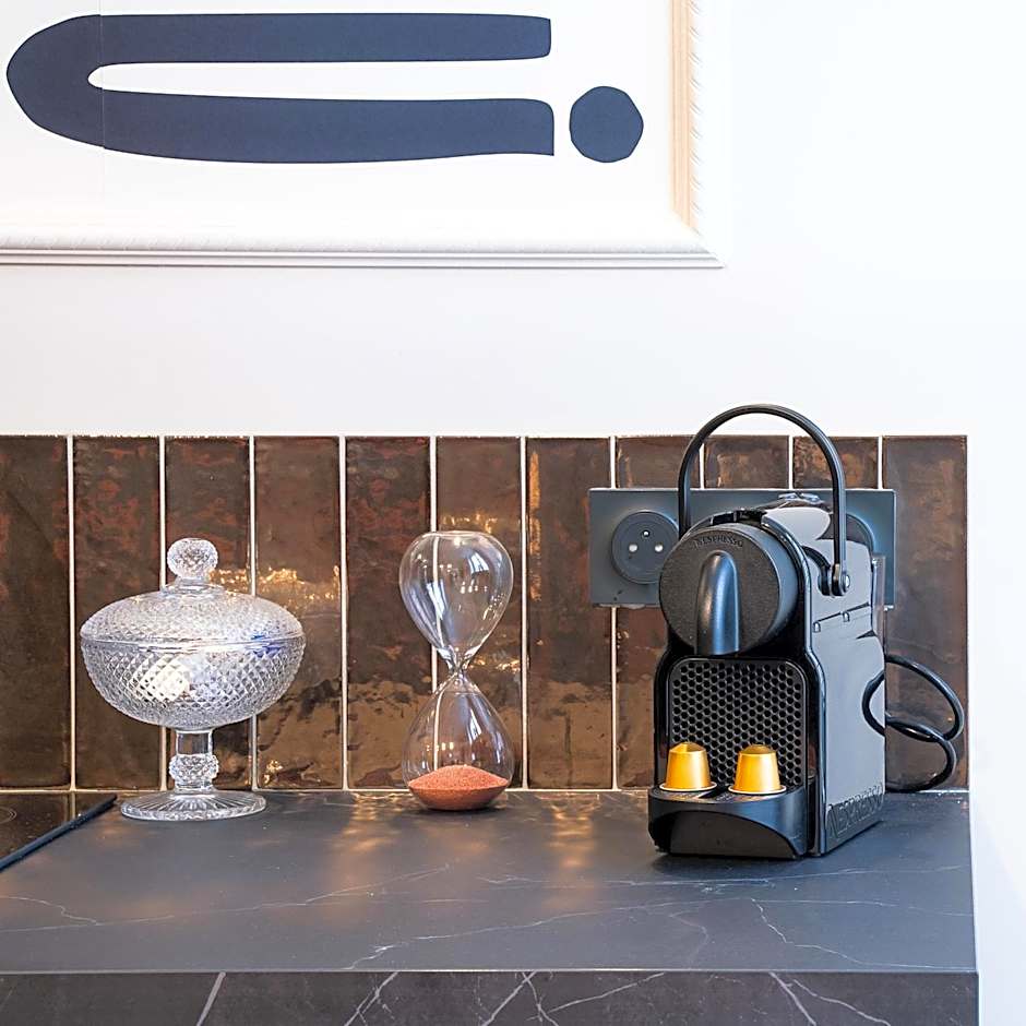 Host Inn Bien-être SPA JACUZZI Downtown