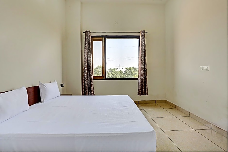 Super Hotel O Park Inn Near Parashuram Chowk