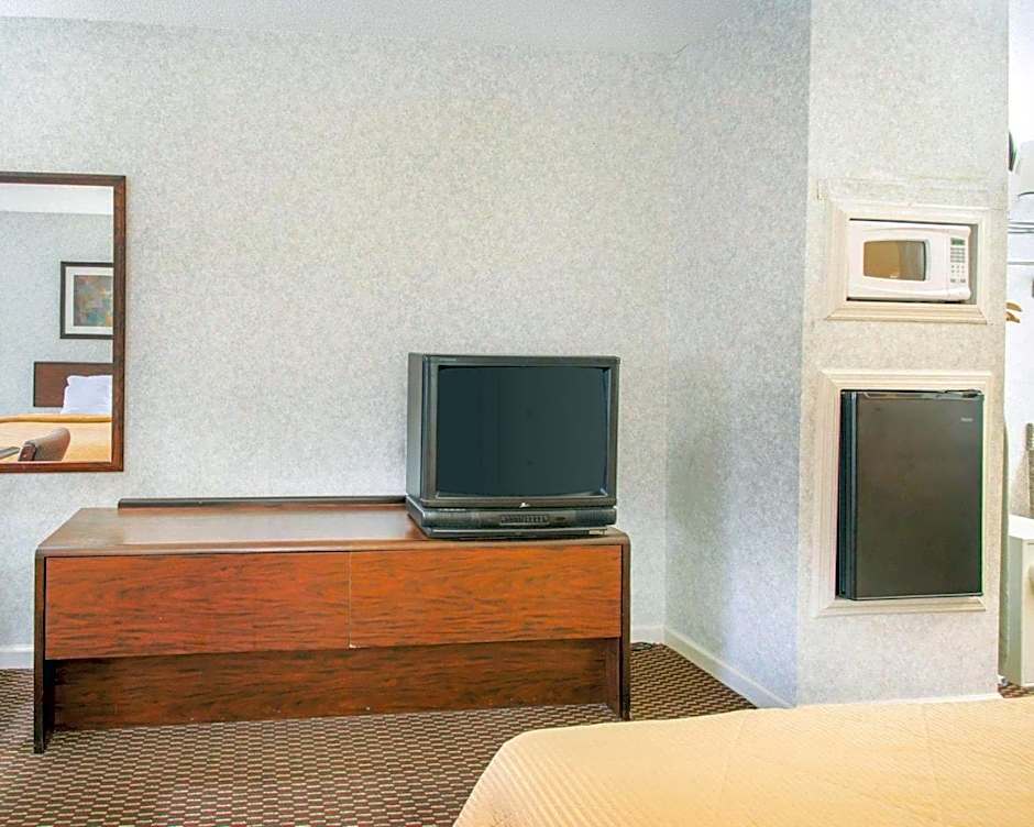 Econo Lodge Troy