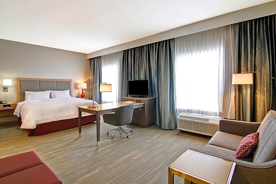 Hampton Inn By Hilton & Suites Grande Prairie, Alberta, Canada