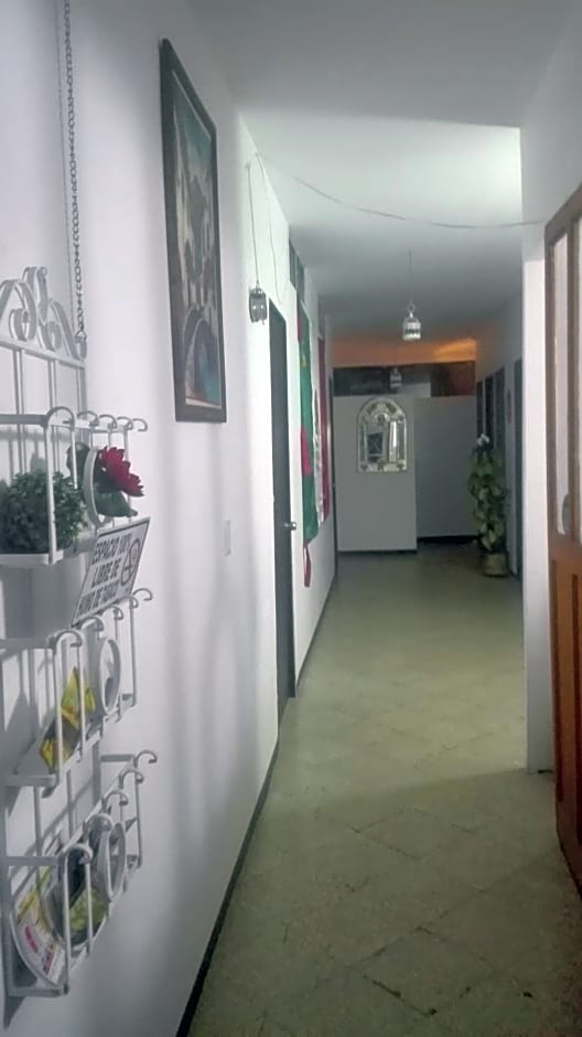 Zocalo Rooms - Hostel