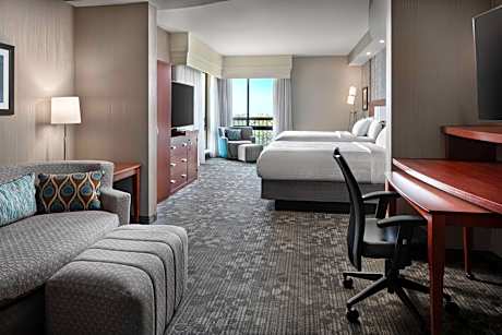 Junior Suite with Two Queen Beds with Sofa Bed and Transfer Shower - Mobility Accessible