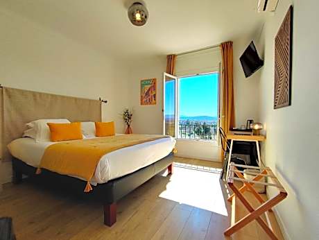 Double Room with Mountain View